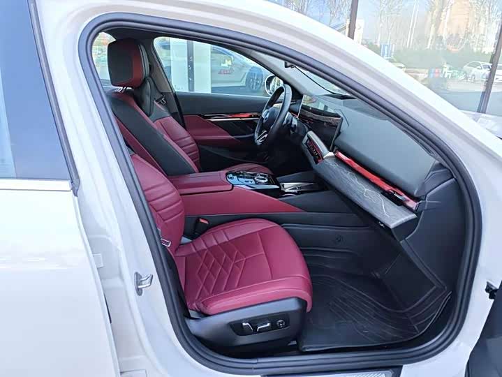 Фото 4 - BMW 5 Series