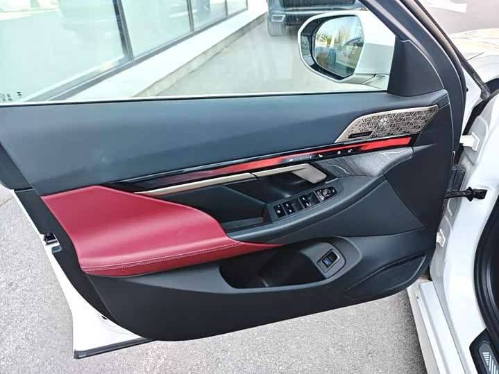 Фото 5 - BMW 5 Series