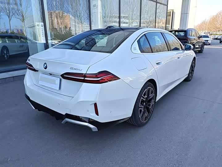 Фото 7 - BMW 5 Series