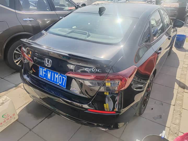 Фото 9 - Honda Civic