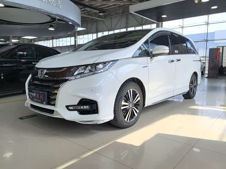 Фото 1 - Honda Odyssey