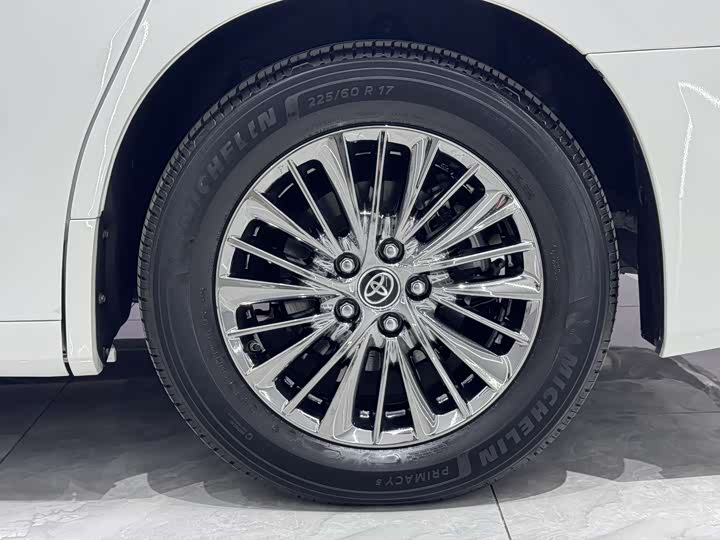 Photo 8 - Toyota Alphard