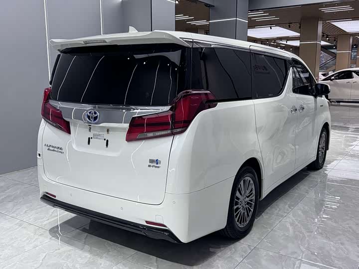Photo 9 - Toyota Alphard