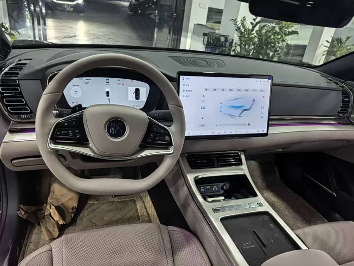 Фото 9 - BYD Han