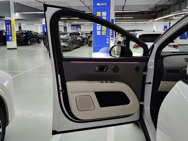 Фото 7 - LiXiang i6