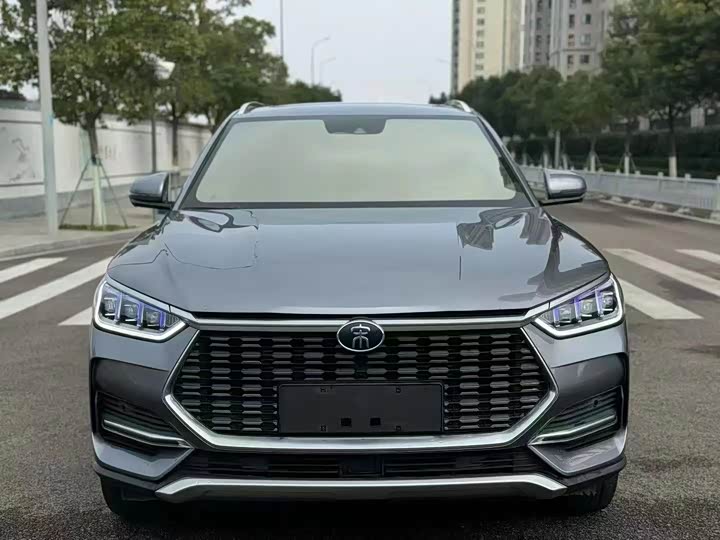 Фото 2 - BYD Song Plus