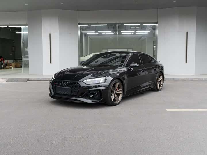 Фото 1 - Audi RS 5