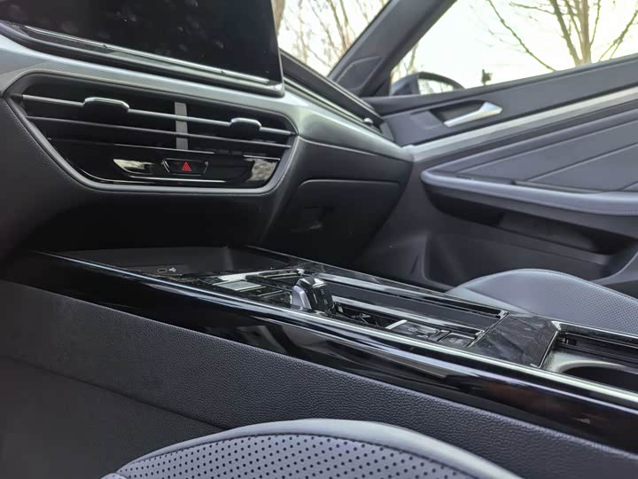 Volkswagen Lamando L 2026 2026款 凌渡L GTS 380TSI 凌风版