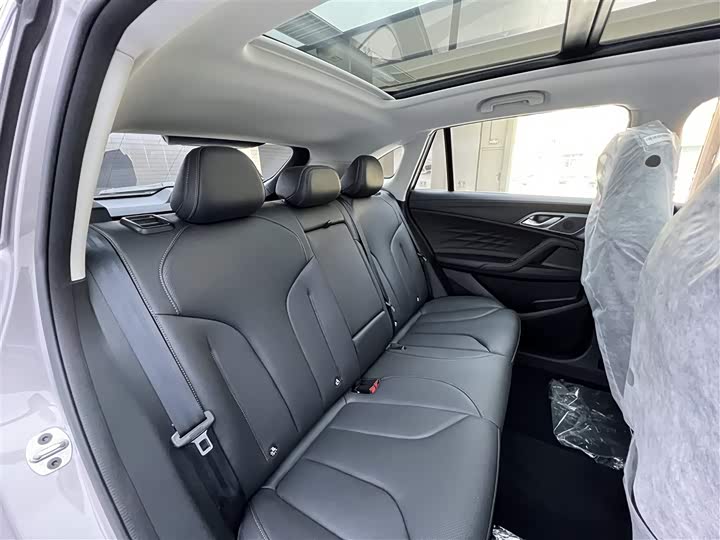 Roewe RX5 Hybrid 2023 2023款 eRX5 超混优越版