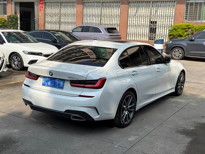 Фото 6 - BMW 3 Series