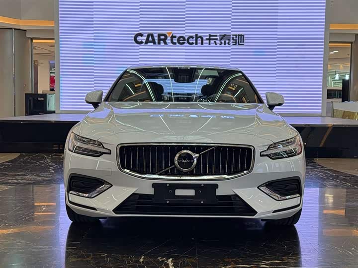 Фото 3 - Volvo S60