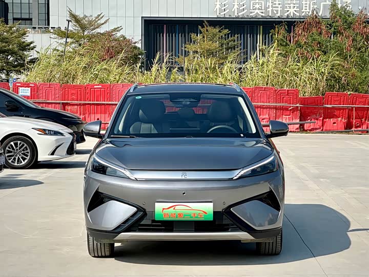 Фото 2 - BYD Yuan Plus