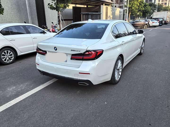 Zdjęcie 7 - BMW 5 Series