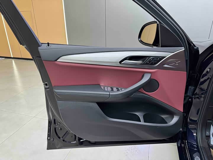 BMW X4 2022 2022款 xDrive 25i M运动套装