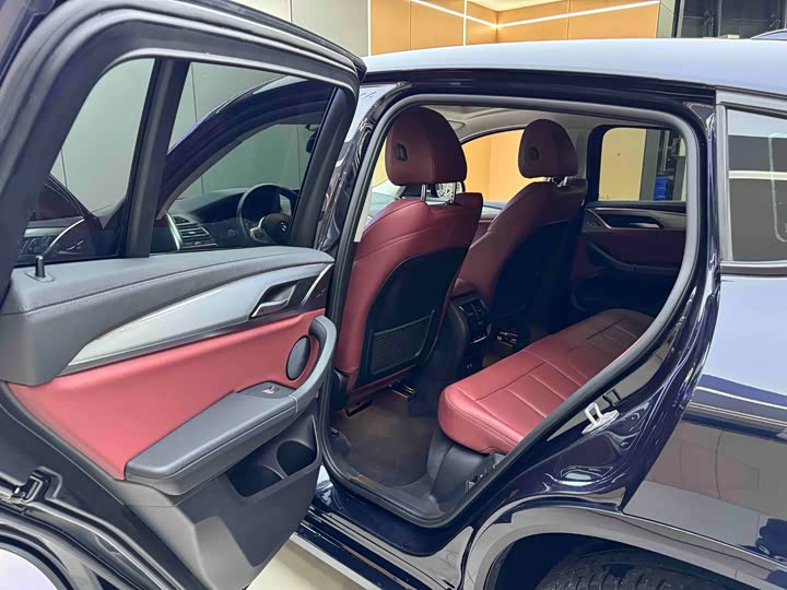 BMW X4 2022 2022款 xDrive 25i M运动套装