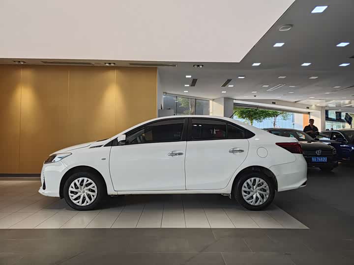 Toyota Vios 2022 2022款 1.5L 20周年纪念版