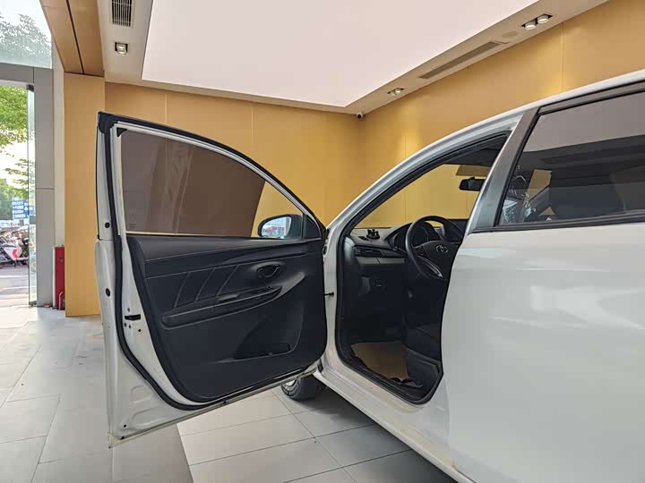 Toyota Vios 2022 2022款 1.5L 20周年纪念版