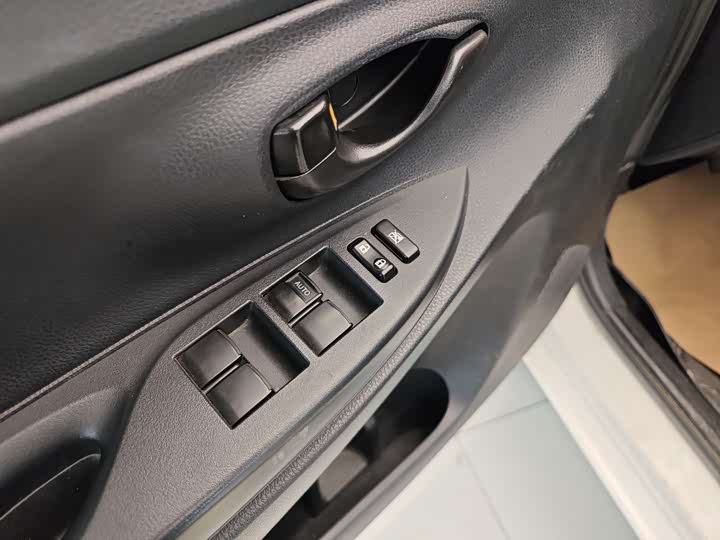 Toyota Vios 2022 2022款 1.5L 20周年纪念版