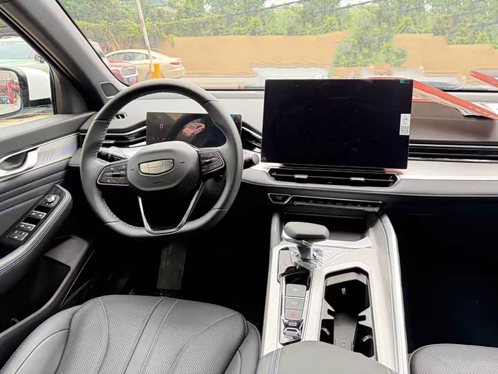 Фото 8 - Geely Preface