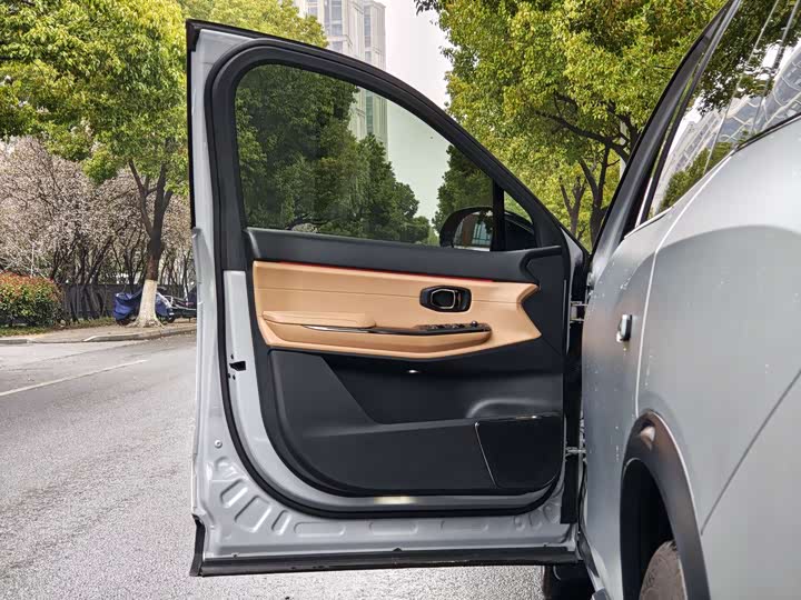 Фото 4 - Nio ES8