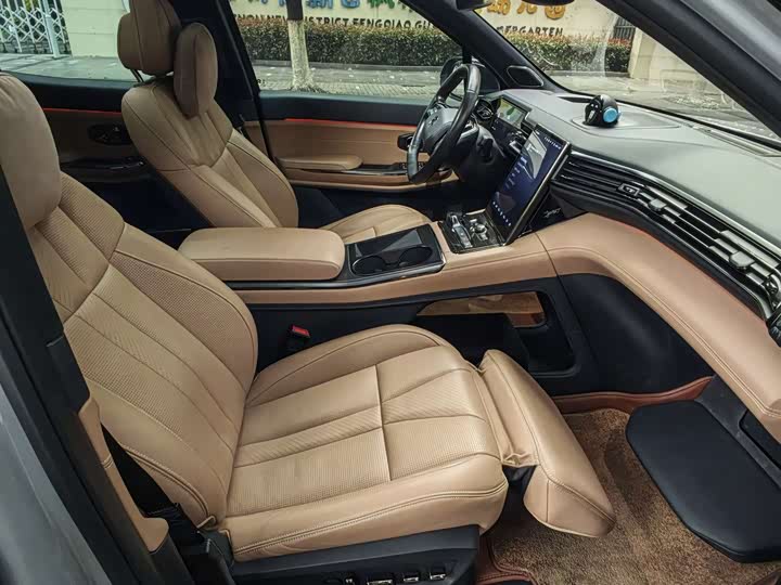 Фото 8 - Nio ES8