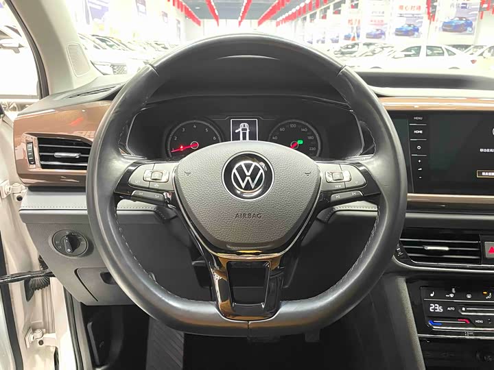 Volkswagen Tharu 2021 2021款 280TSI 两驱豪华版PLUS