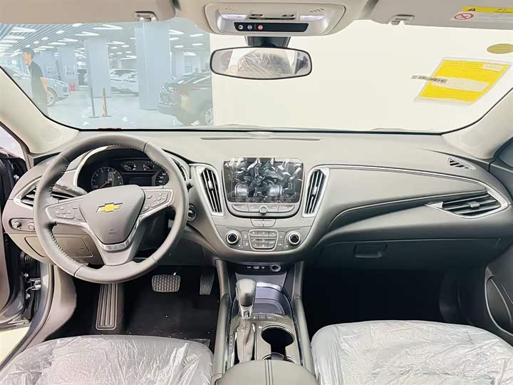 Фото 9 - Chevrolet Malibu XL