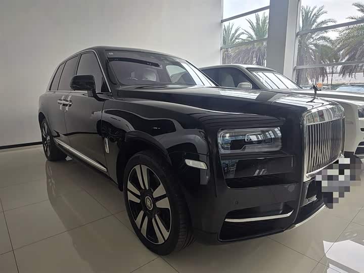Фото 3 - Rolls-Royce Cullinan