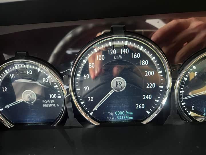 Фото 6 - Rolls-Royce Cullinan