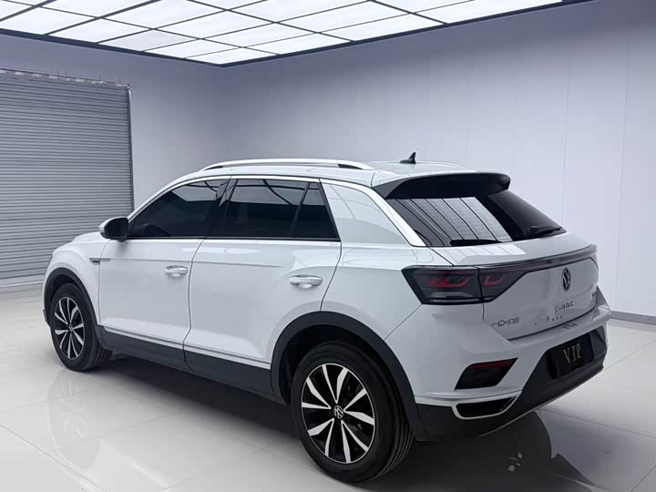 Фото 5 - Volkswagen T-Roc
