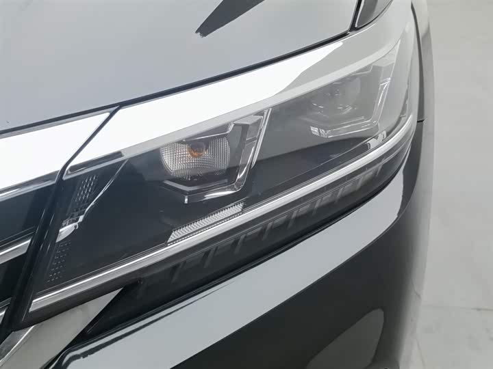 Photo 7 - Volkswagen Passat