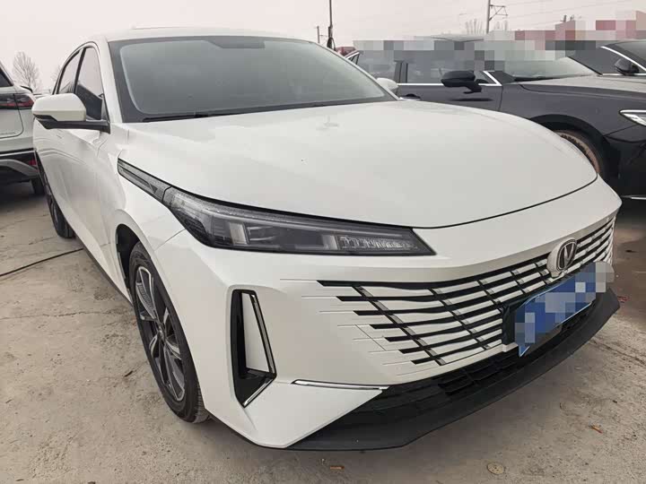 Фото 3 - Changan Eado Plus