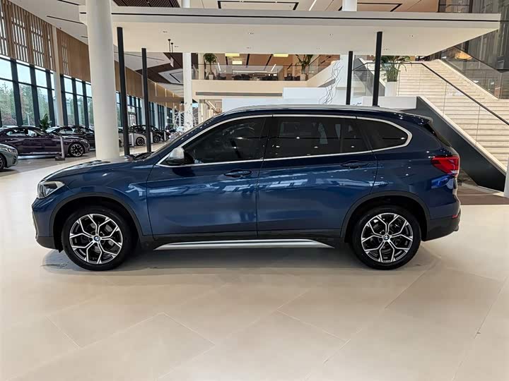 Фото 6 - BMW X1