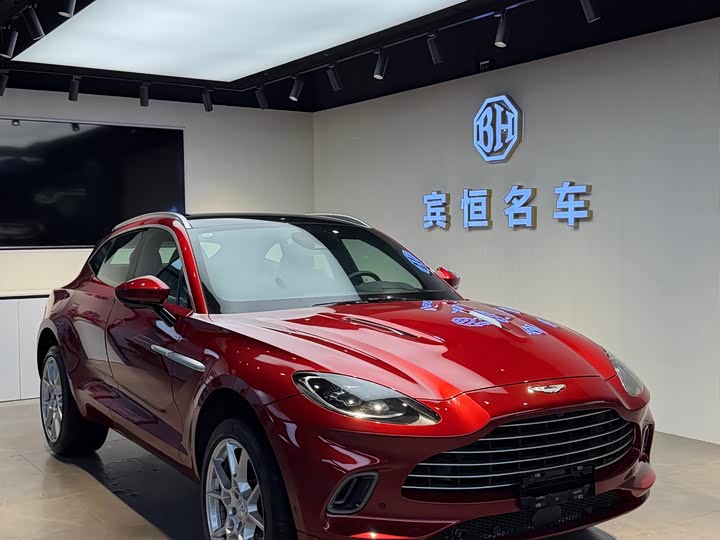 Фото 3 - Aston Martin DBX