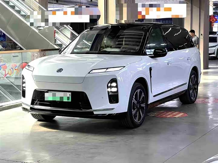 Фото 1 - Nio ES8