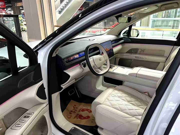 Фото 6 - Nio ES8