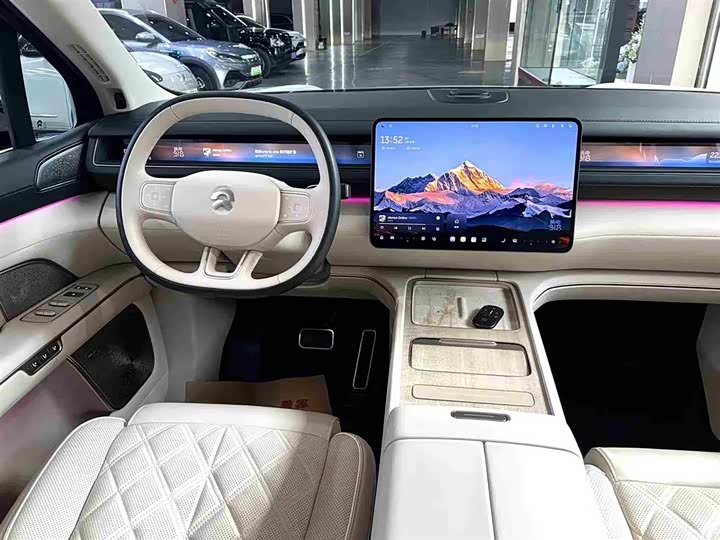 Фото 9 - Nio ES8