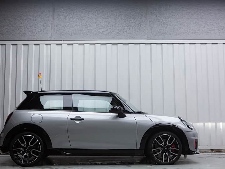 Photo 4 - Mini Mini JCW