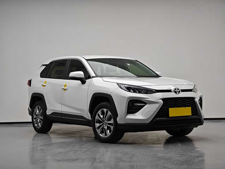 Фото 3 - Toyota Wildlander