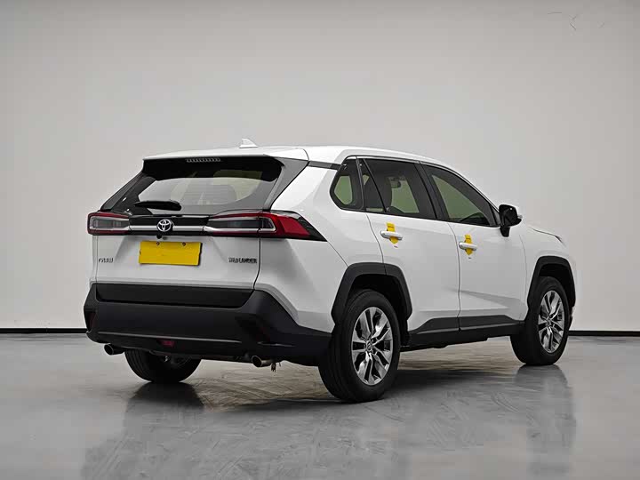 Фото 4 - Toyota Wildlander