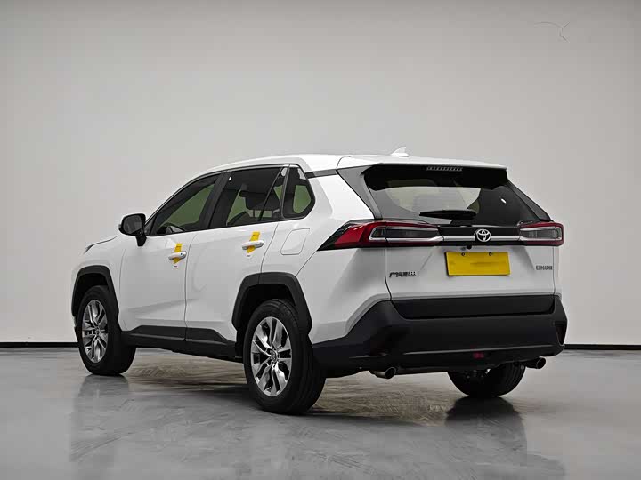 Фото 6 - Toyota Wildlander