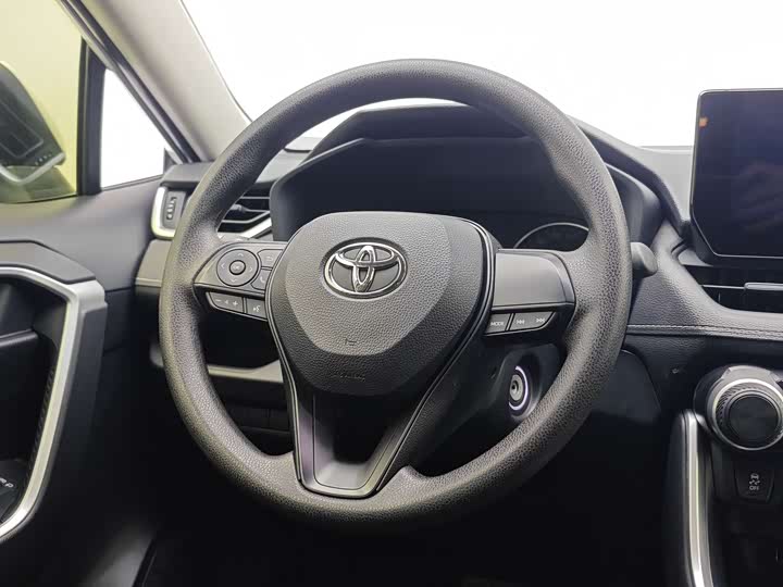 Фото 9 - Toyota Wildlander