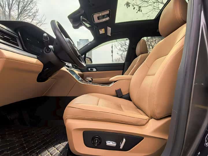 Фото 4 - LiXiang One