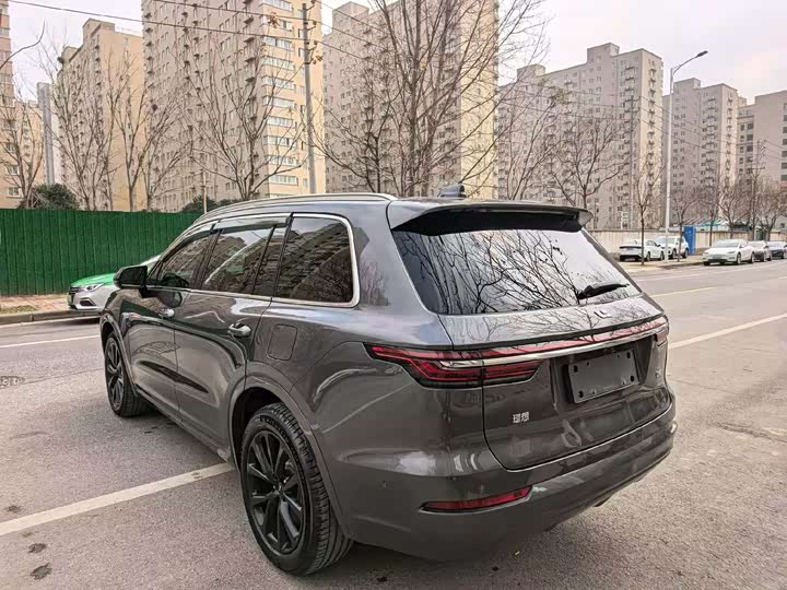 Фото 7 - LiXiang One