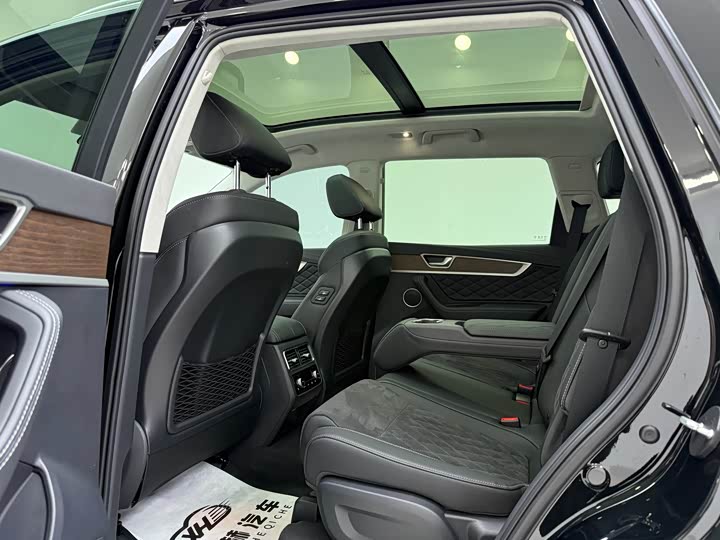 Hongqi HS7 2022 2022款 3.0T 自动四驱智联旗享版 五座