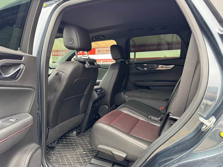 Chevrolet Blazer 2022 2022款 轻混 650T RS Twin-Clutch四驱7座 擎版