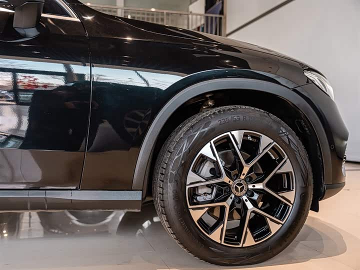 Photo 5 - Mercedes-Benz GLC-Class