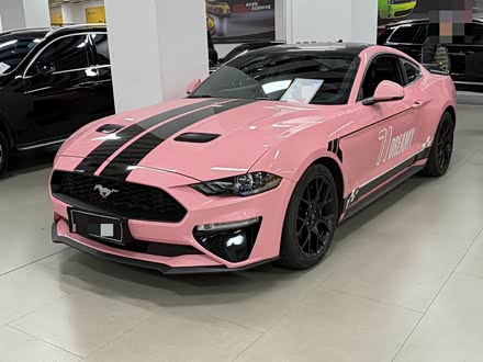 Фото 1 - Ford Mustang