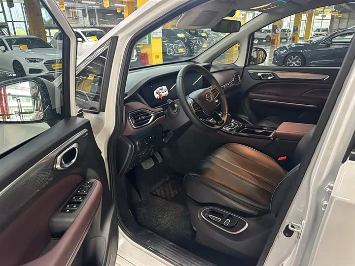 Фото 6 - GAC Trumpchi M6