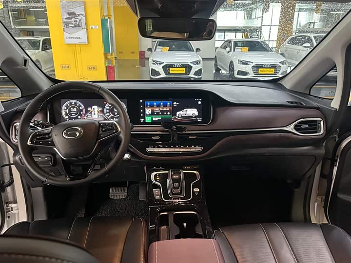 Фото 8 - GAC Trumpchi M6